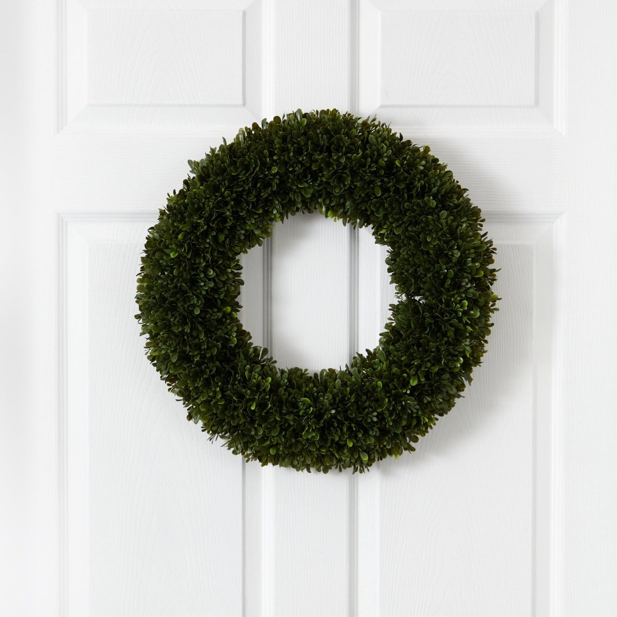 19.5” Tea Leaf Artificial Wreath | UV Resistant for Indoor & Outdoor Use