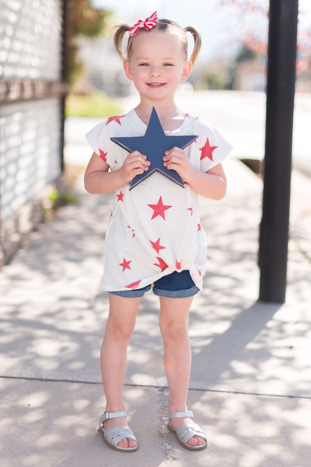 The Little Star Modest Tee