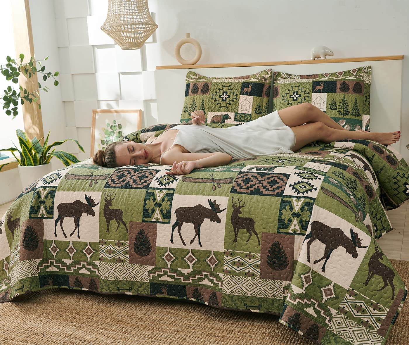 Jessy Home Queen/Full Rustic Quilt Sets Moose Bear Bedding Green Polyester Bedspread Coverlet