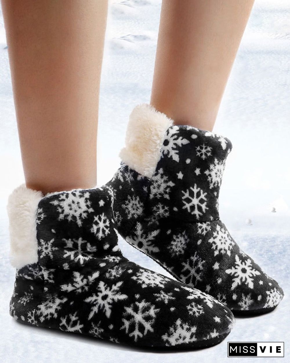 Christmas Snowflake Print Fluffy Indoor Boots