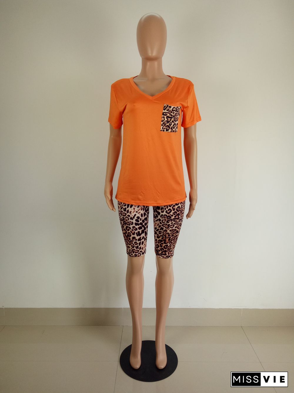 Leopard Print V-neck Short Sleeve Shorts Two-piece Set