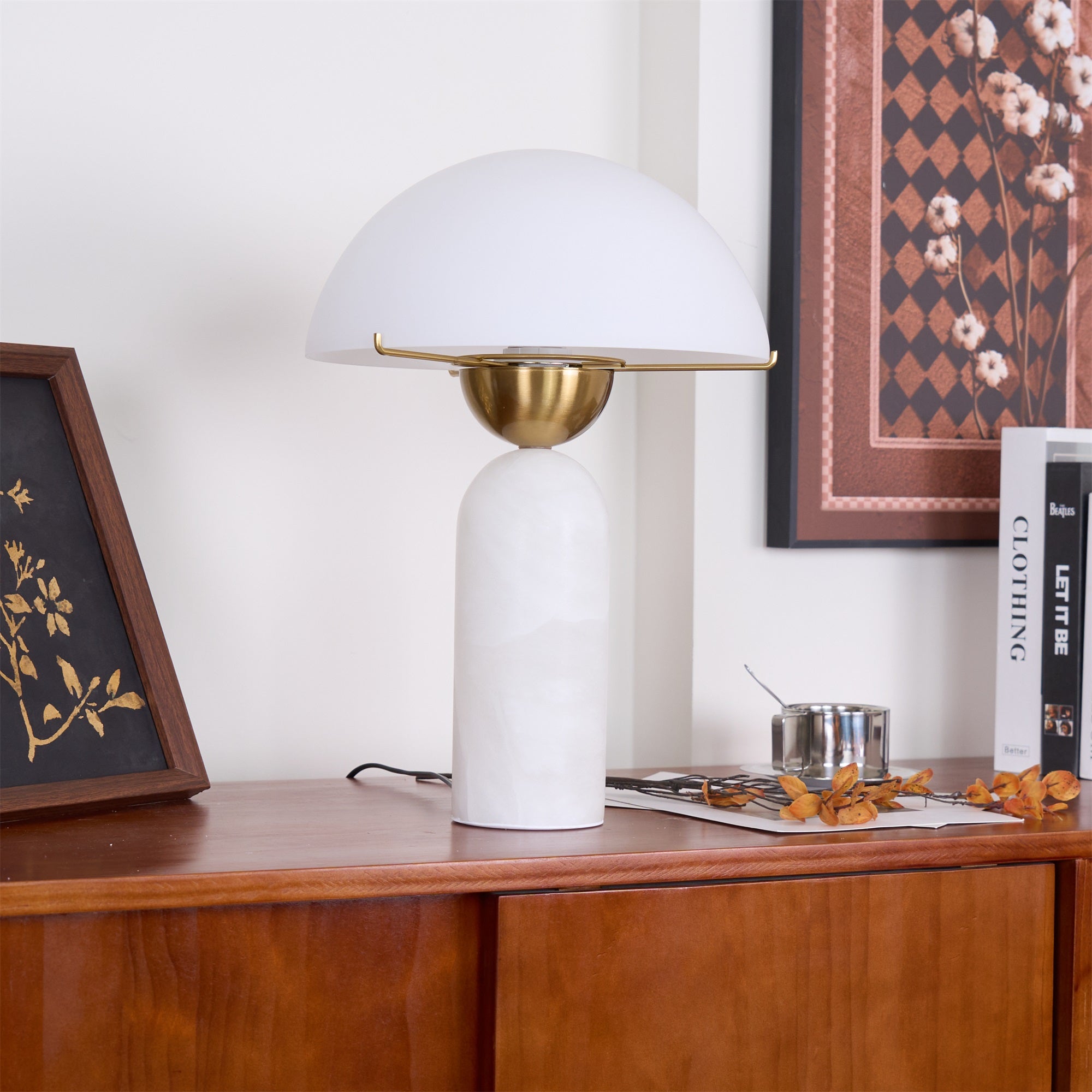 Peono Alabaster Table Lamp