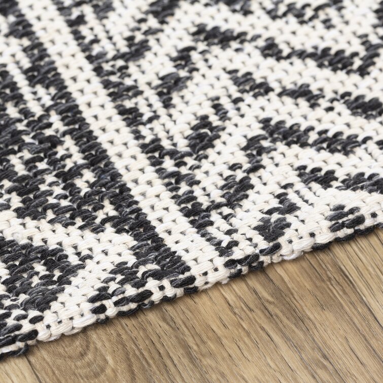 Enloe Cotton Black/Cream Rug