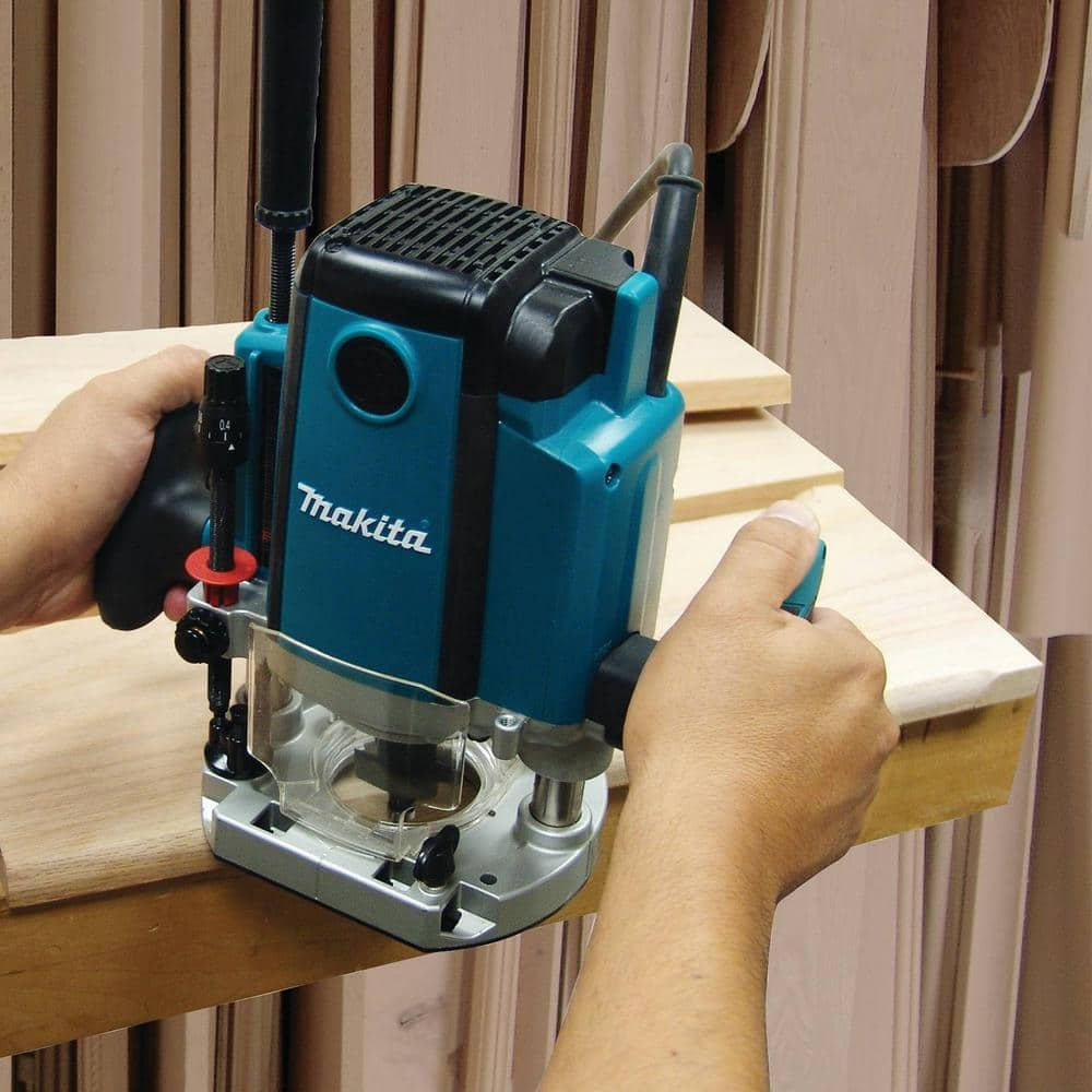 Makita 15-Amp 3-1/4 HP Corded Plunge Router RP1800