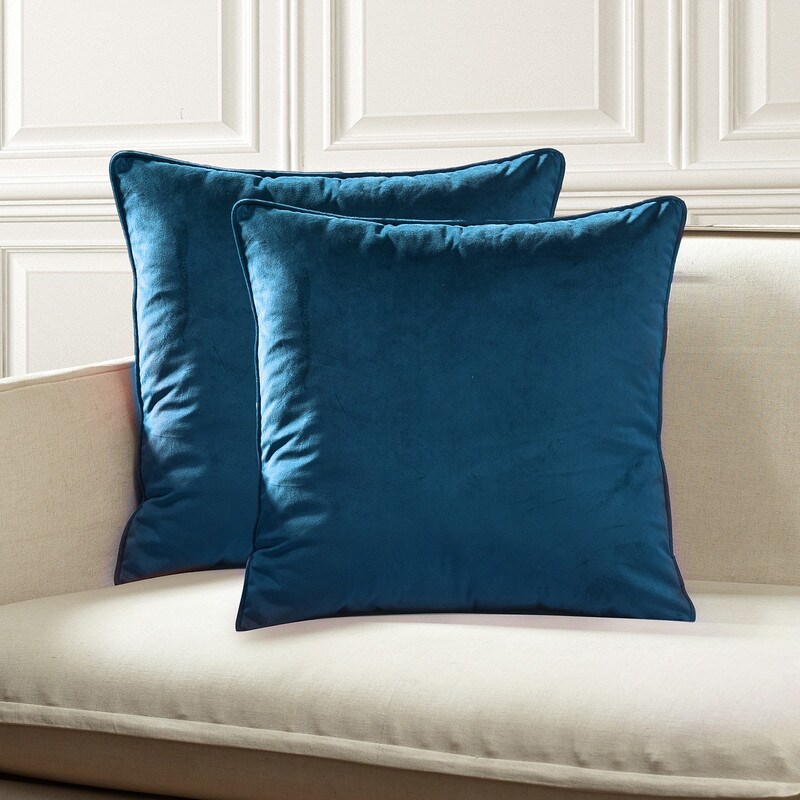 HULALA HOME Gracewood Hollow Osmanagic Velvet Pillow Covers (Set of 2)