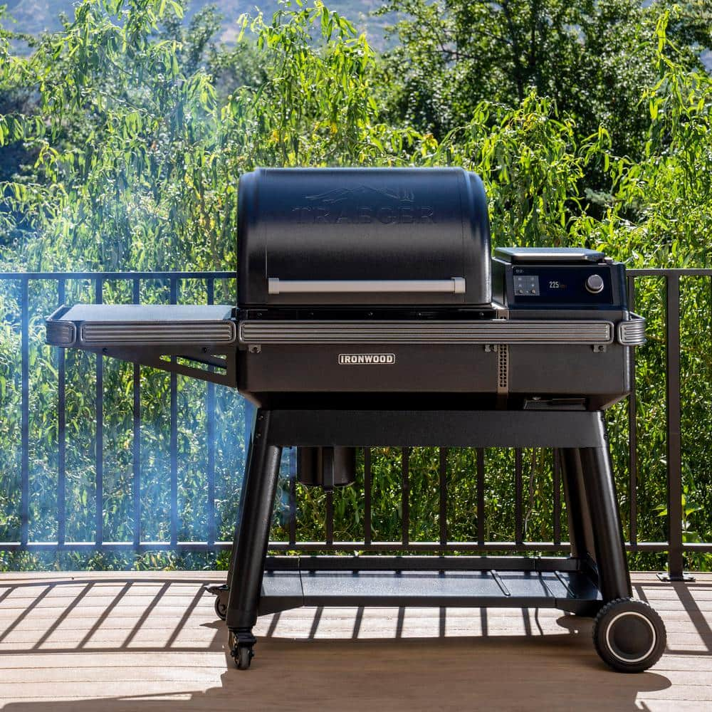 Traeger Ironwood Wi-Fi Pellet Grill and Smoker in Black TFB61RLG