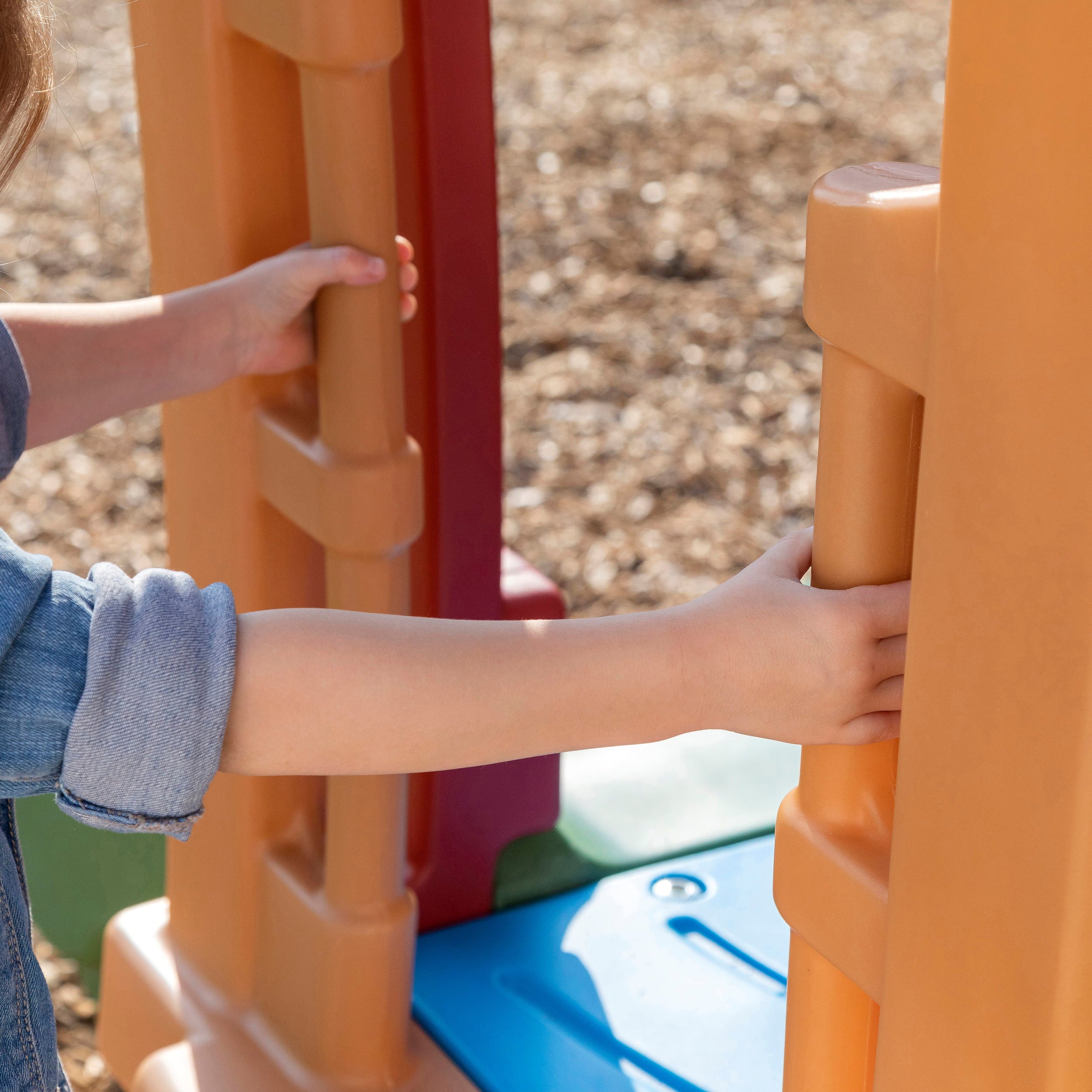 Step2 Play Up Double Slide Climber， Toddlers