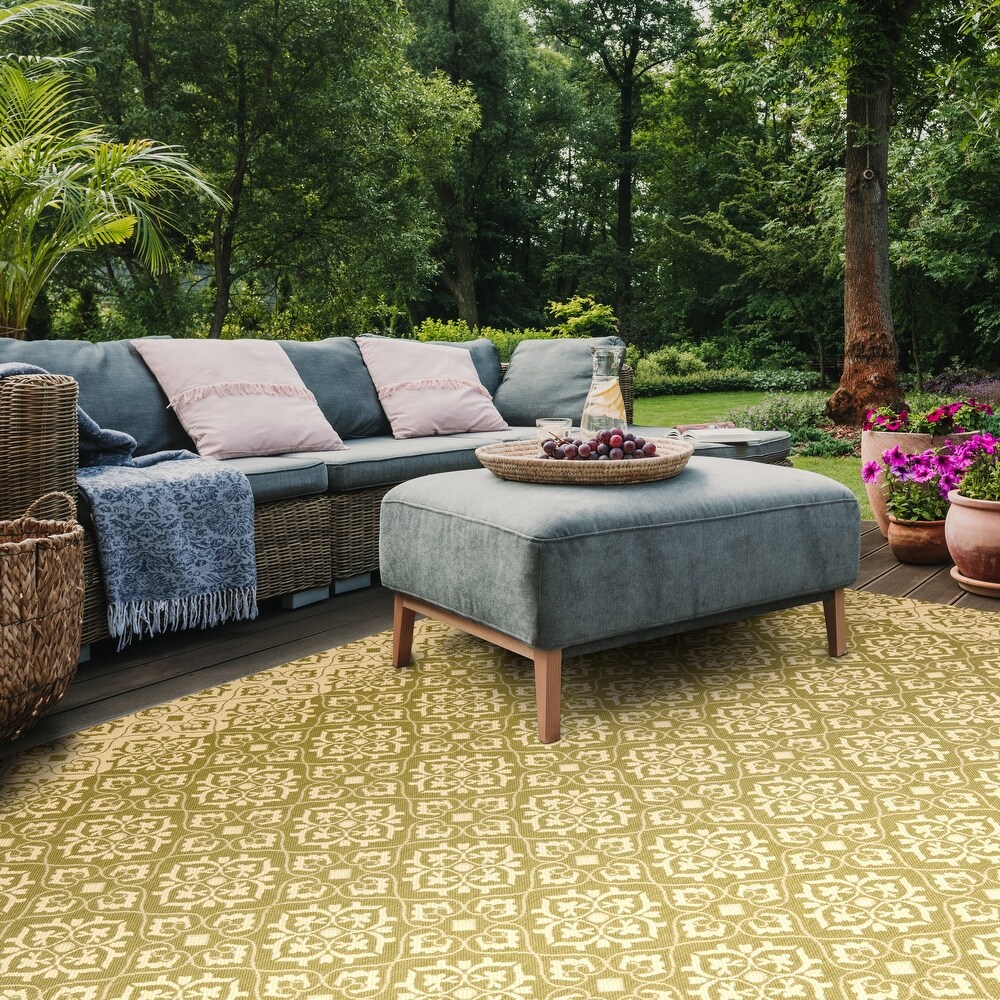 SAFAVIEH Courtyard Ardeth Indoor/ Outdoor Waterproof Patio Backyard Rug