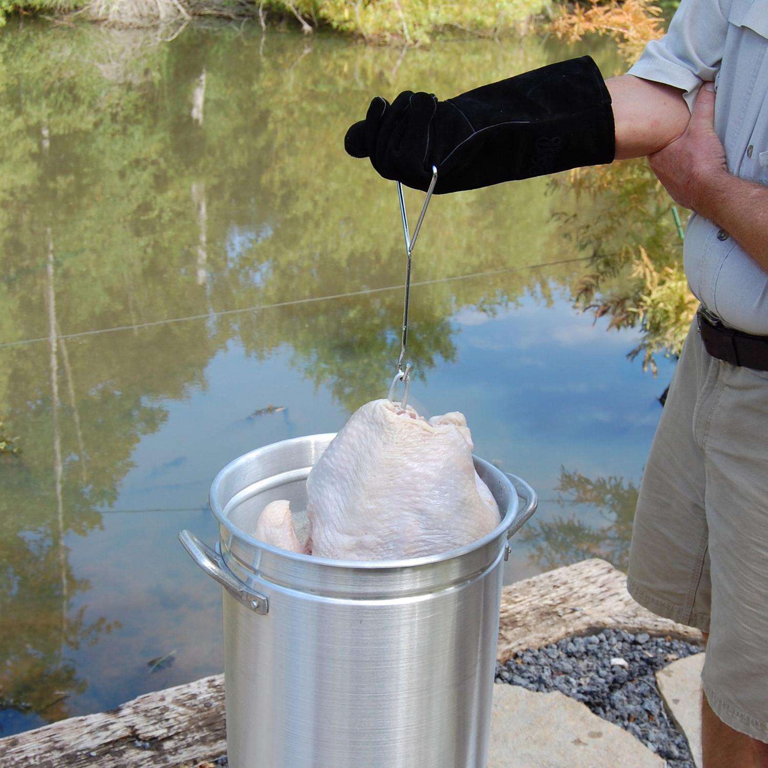 Bayou Classic Aluminum Turkey Fryer Kit 30 qt