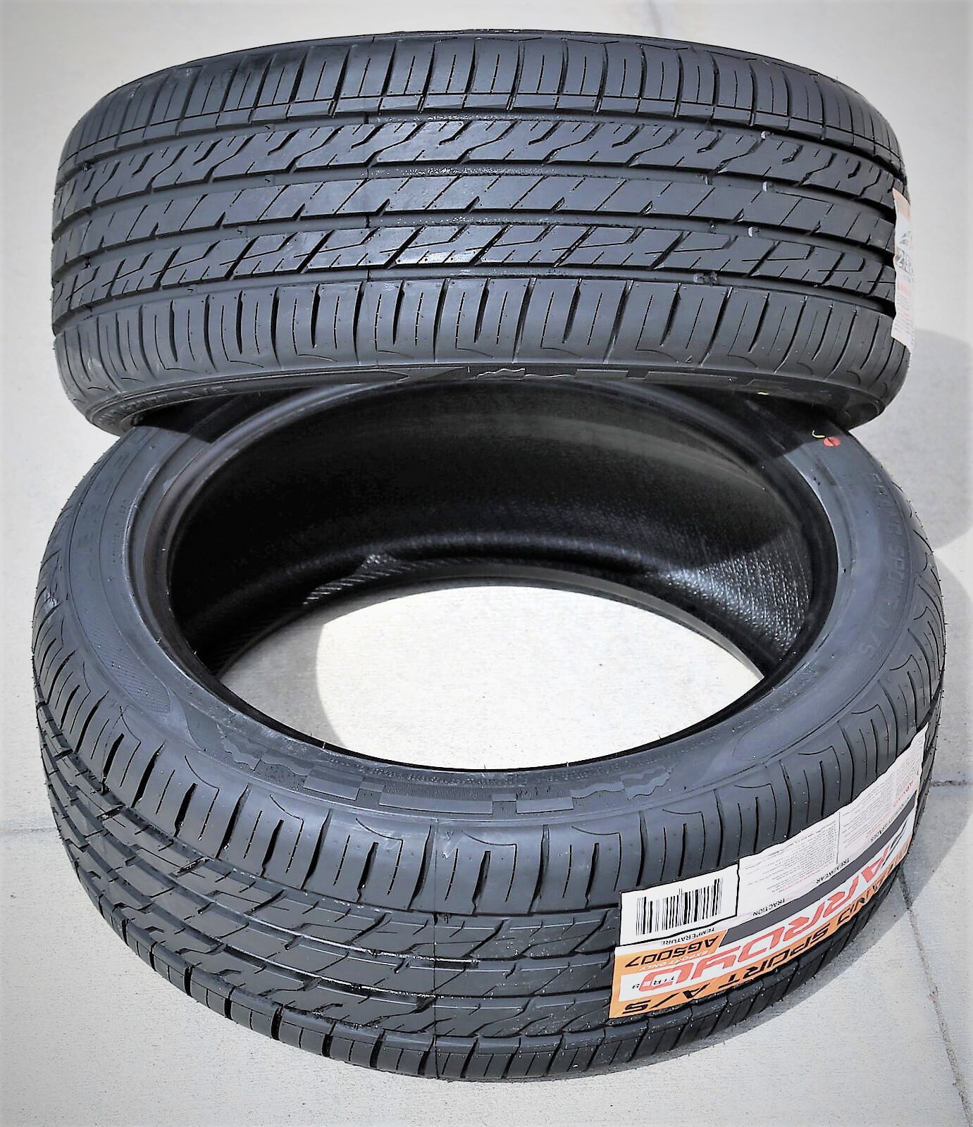 Arroyo Grand Sport A/S 225/40R18 ZR 92W XL AS High Performance Tire