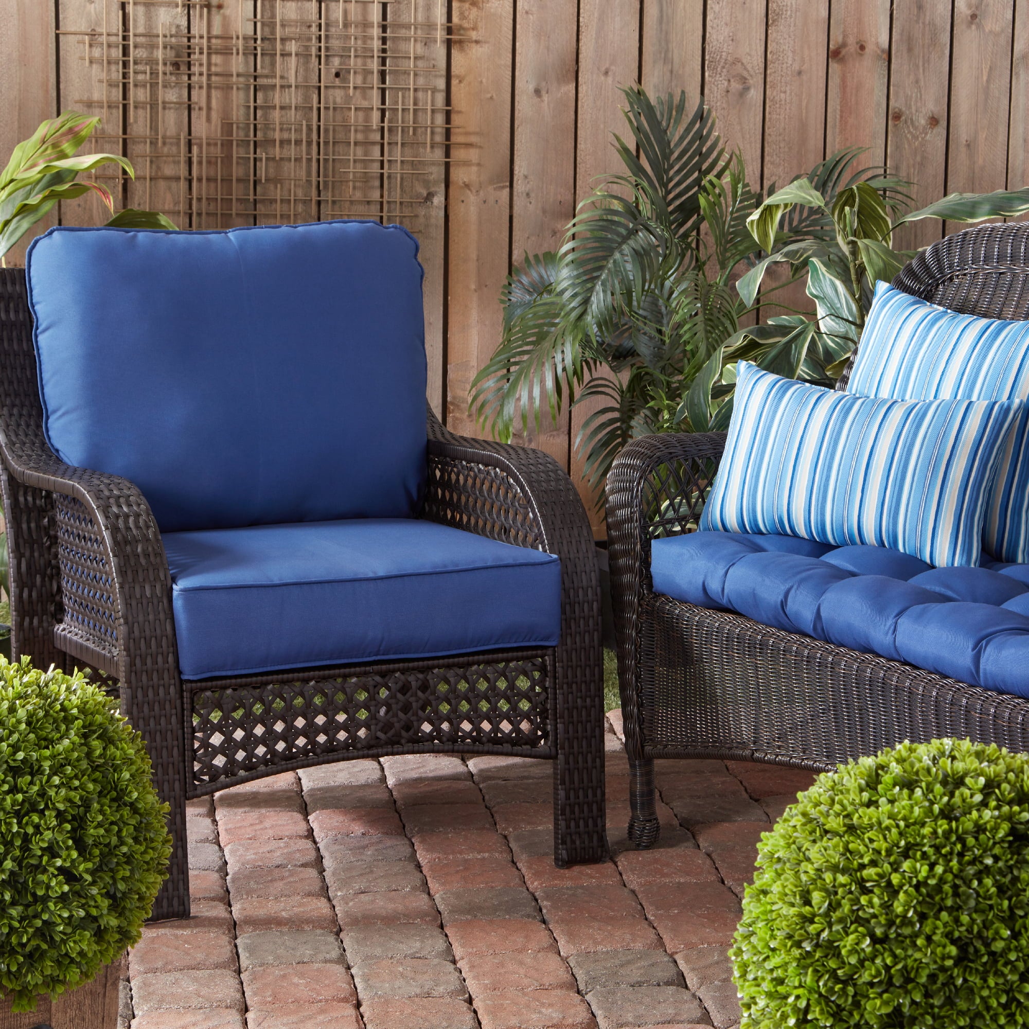 Greendale Home Fashions 2-Piece Marine Blue Outdoor Deep Seat Cushion Set