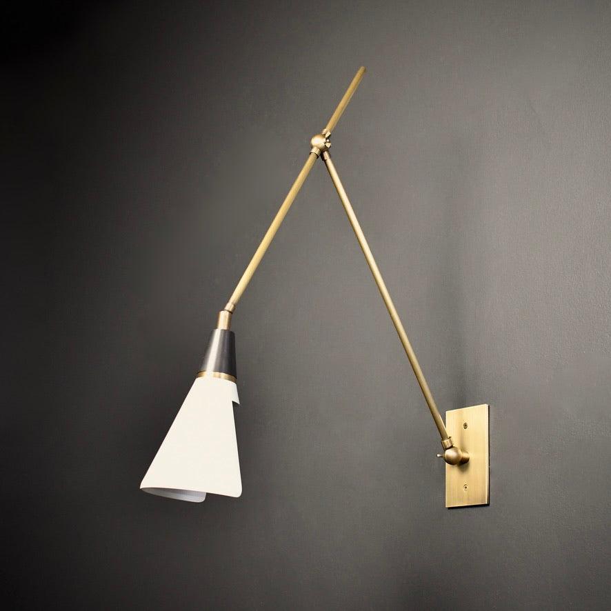 Magari Wall Lamp