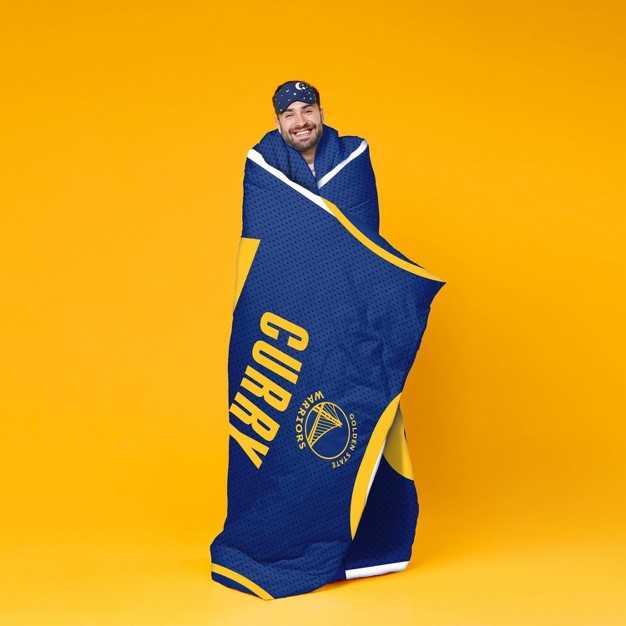 Sleep Squad Golden State Warriors Stephen Curry 60 X 80 Raschel Plush Jersey Blanket