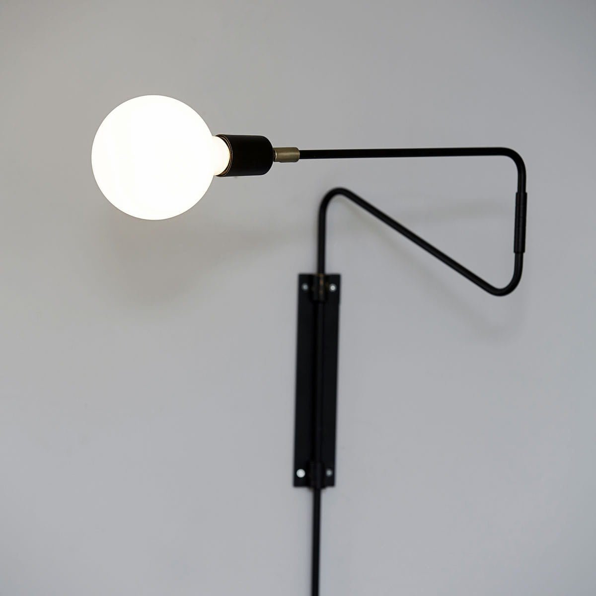 Swing Wall Lamp