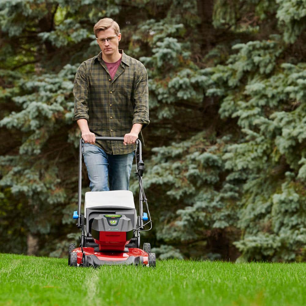 Toro 21 in Recycler SmartStow 60Volt LithiumIon Brushless Cordless Battery Walk Behind Mower RWD 50 Ah w BatteryampCharger