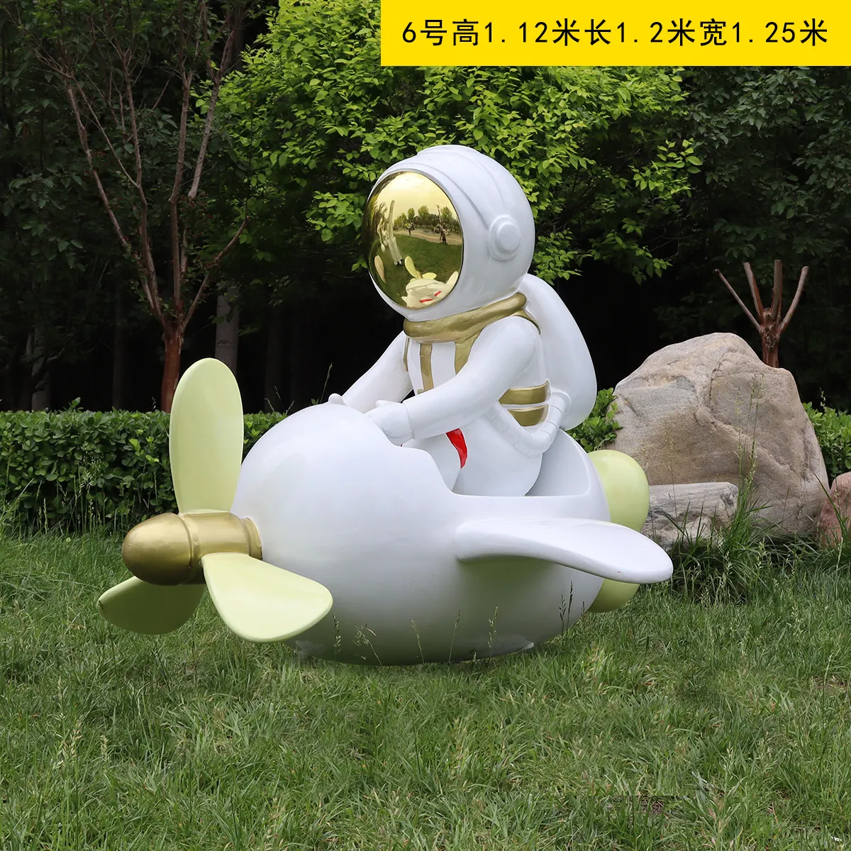 Popular outdoor modern art design statue for decoration life size Factory Directly Supply  3D Astronaut Sculpture