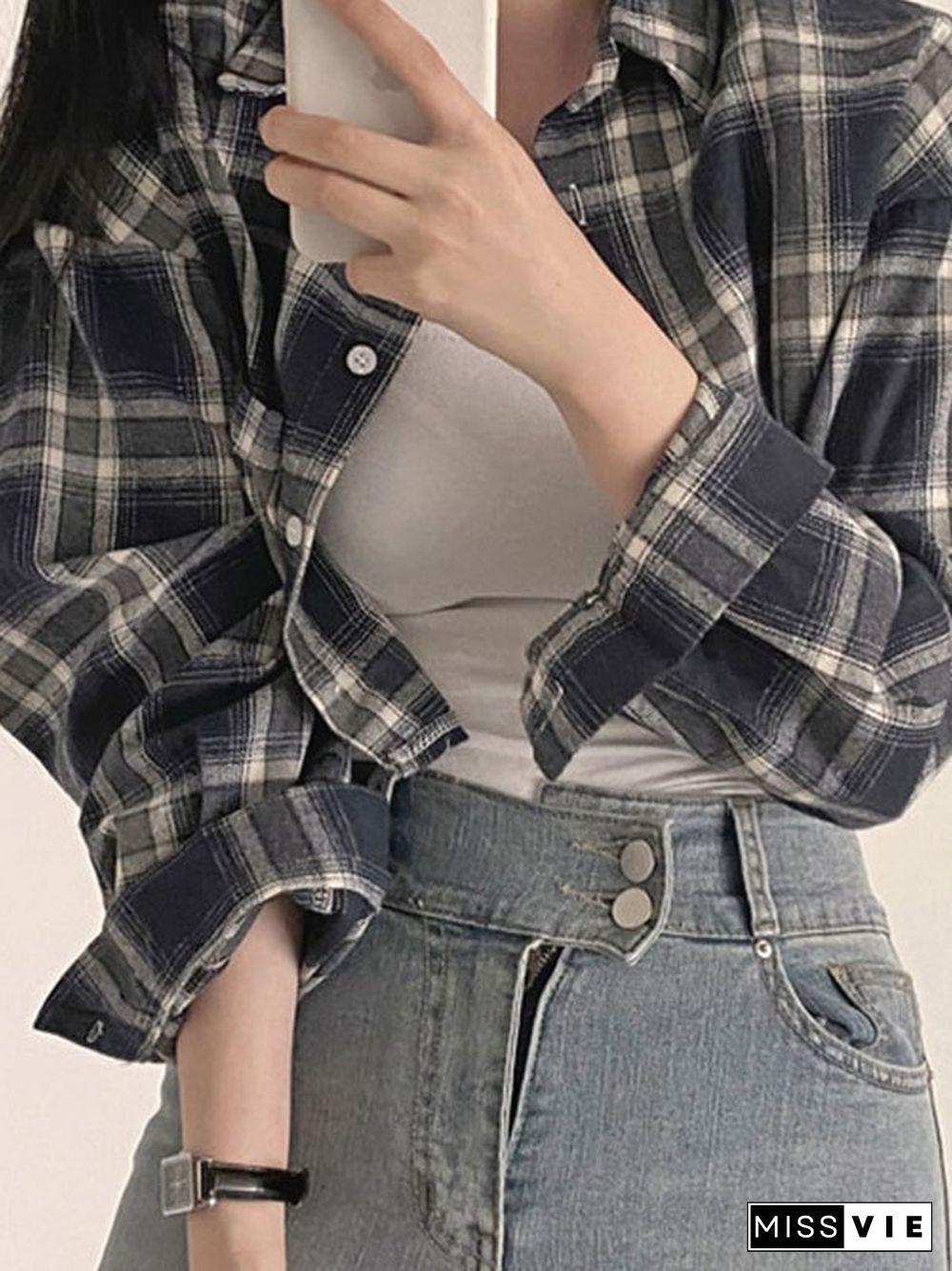 Cropped Long Sleeve Checkered Blouse