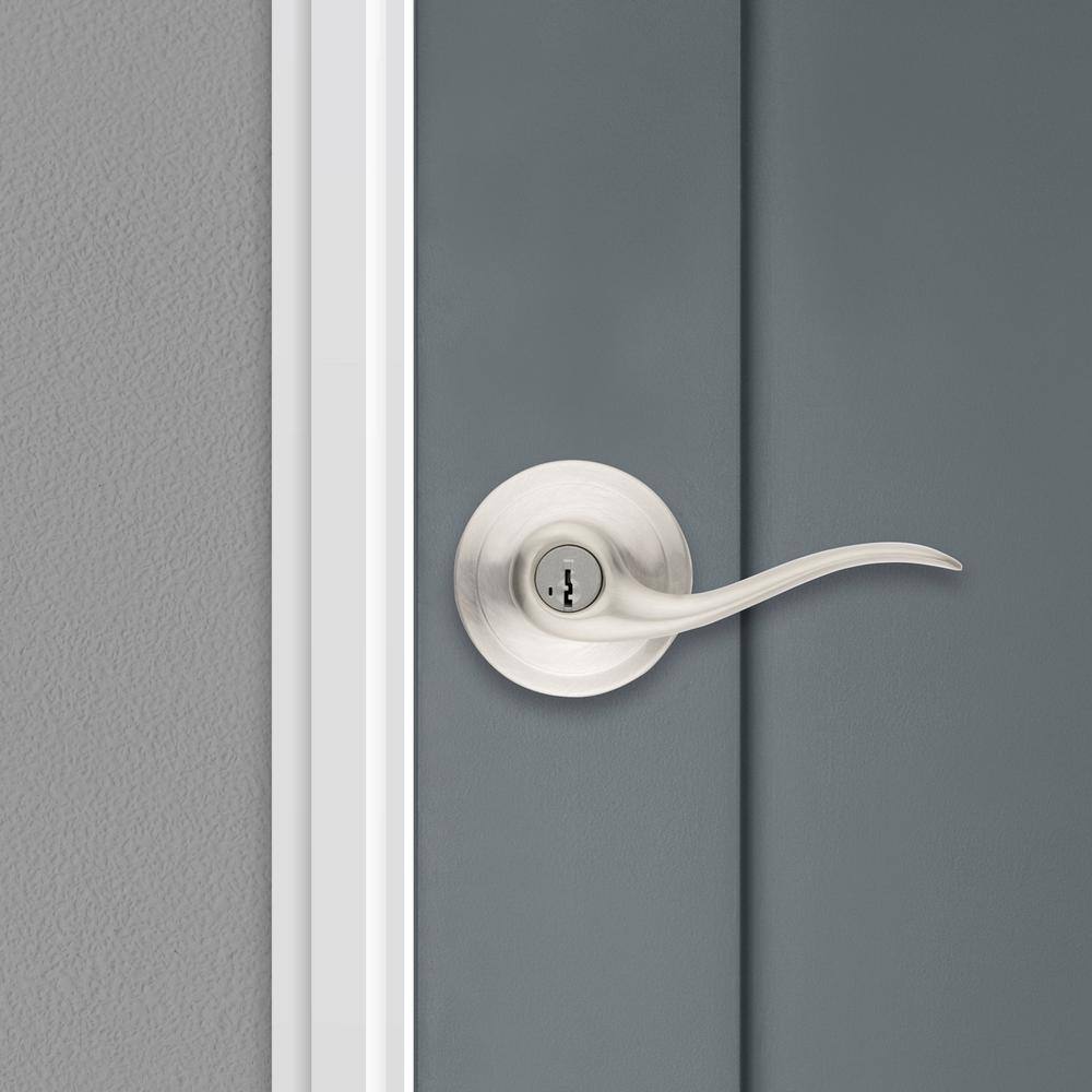 Kwikset Tustin Satin Nickel Entry Door Handle featuring SmartKey Security 97402-575