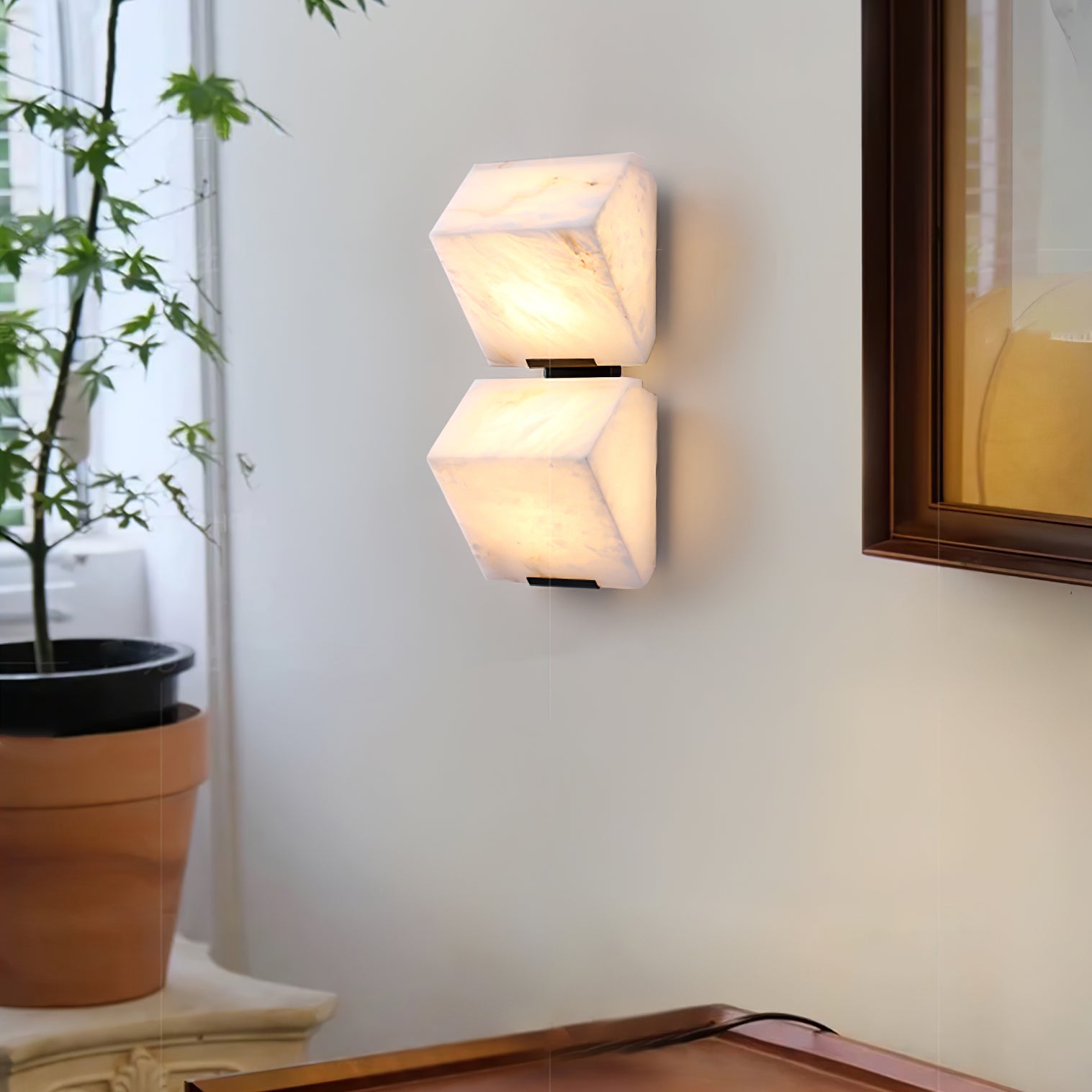 Alabaster Staircase Wall Lamp