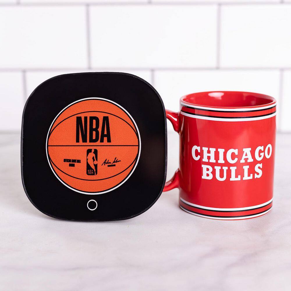 Uncanny Brands NBA Chicago Bulls Single-Cup Red Coffee Mug with Warmer for Your Drip Coffee Maker MW1-NBA-BUL-LG1