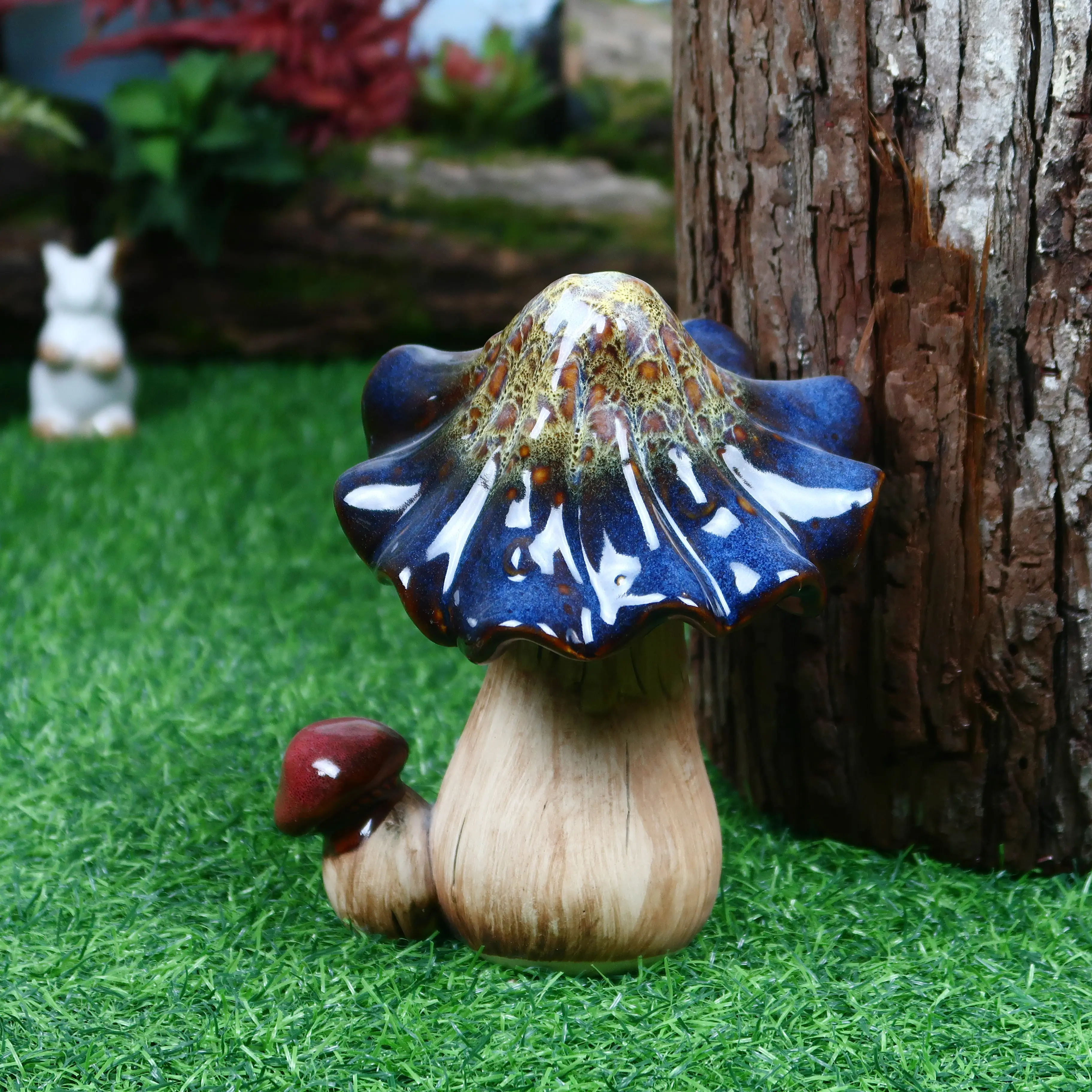 Large Ceramic Decorative Outdoor Statue Mushrooms Figurines For Garden Lawn Mushrooms Garden Ornaments