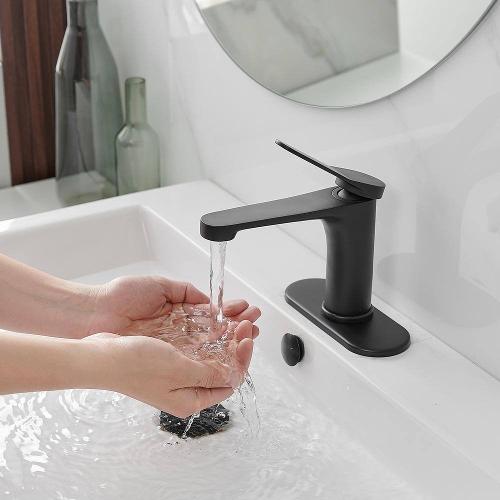 BWE Single Hole Single-Handle Bathroom Faucet in Matte Black A-96033-Black