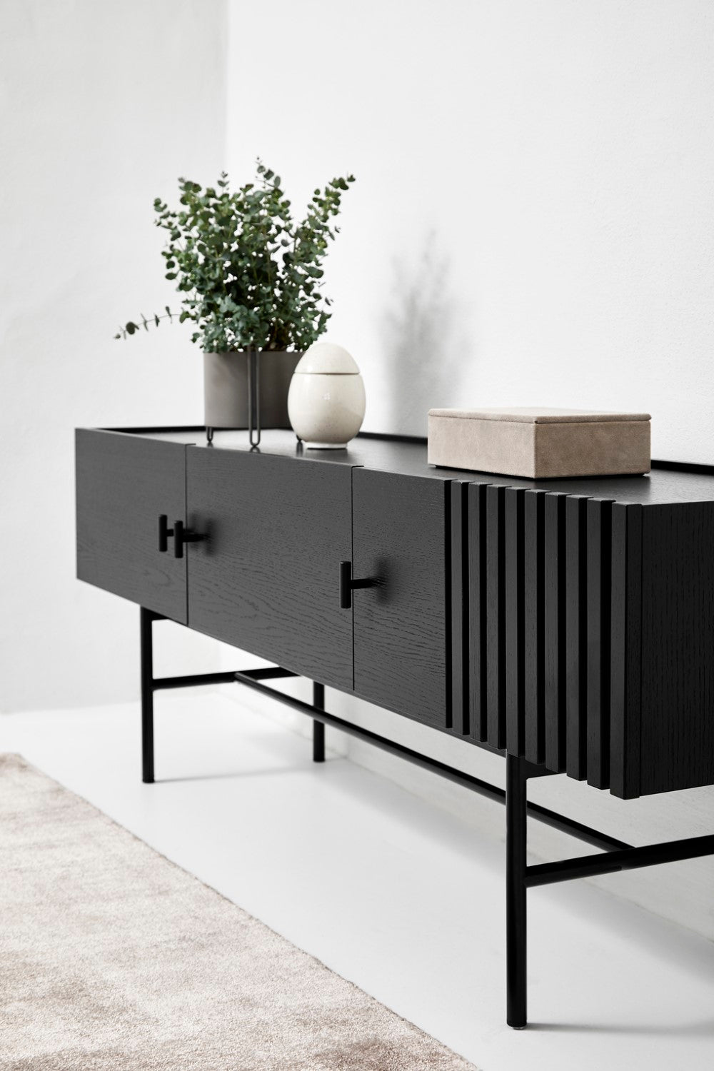 Array Low Sideboard