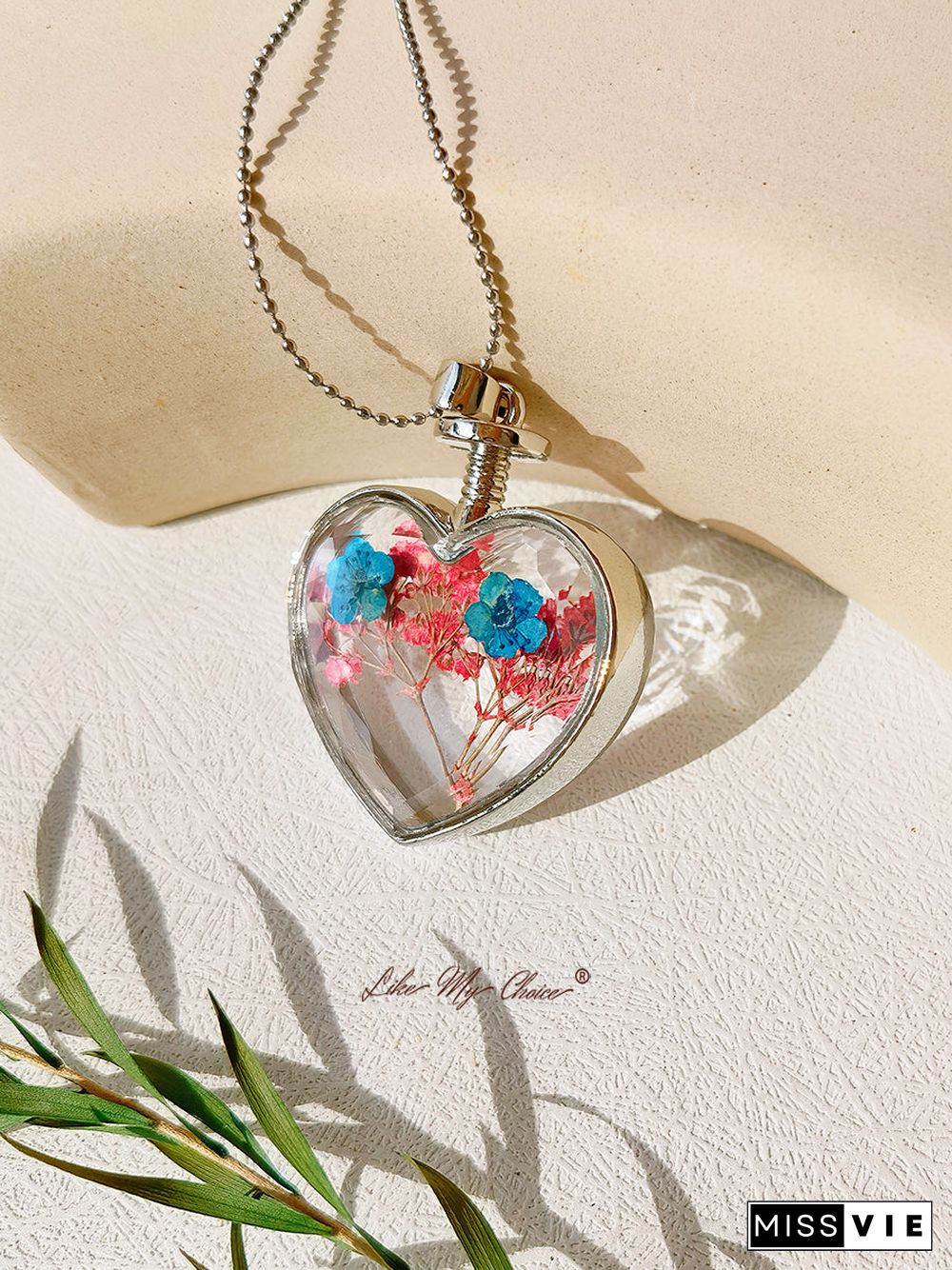 Flat Purple Red Flower Forget-Me-Not Crystal Glass Heart Necklace