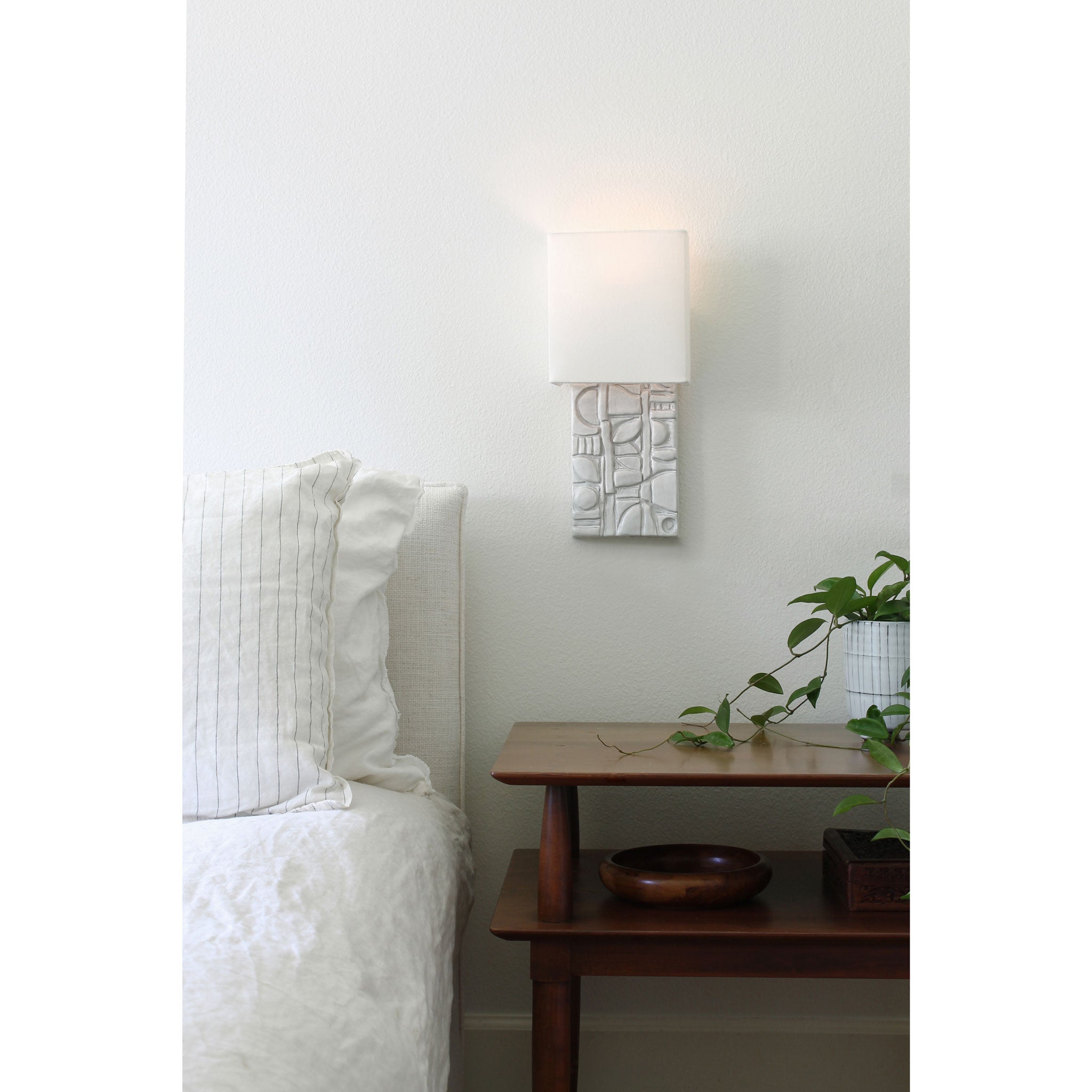 Asch Sconce