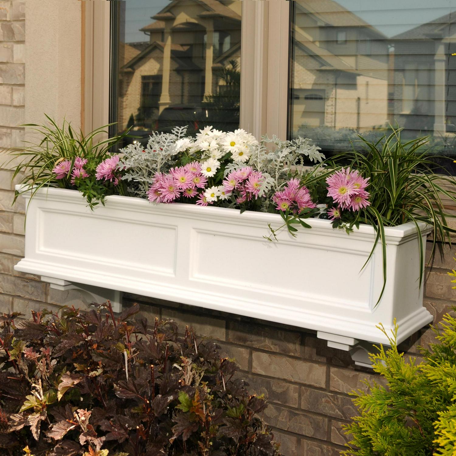 Mayne Fairfield 48 x 11 x 11 Rectangle White Polyethylene Window Box with UV Protection