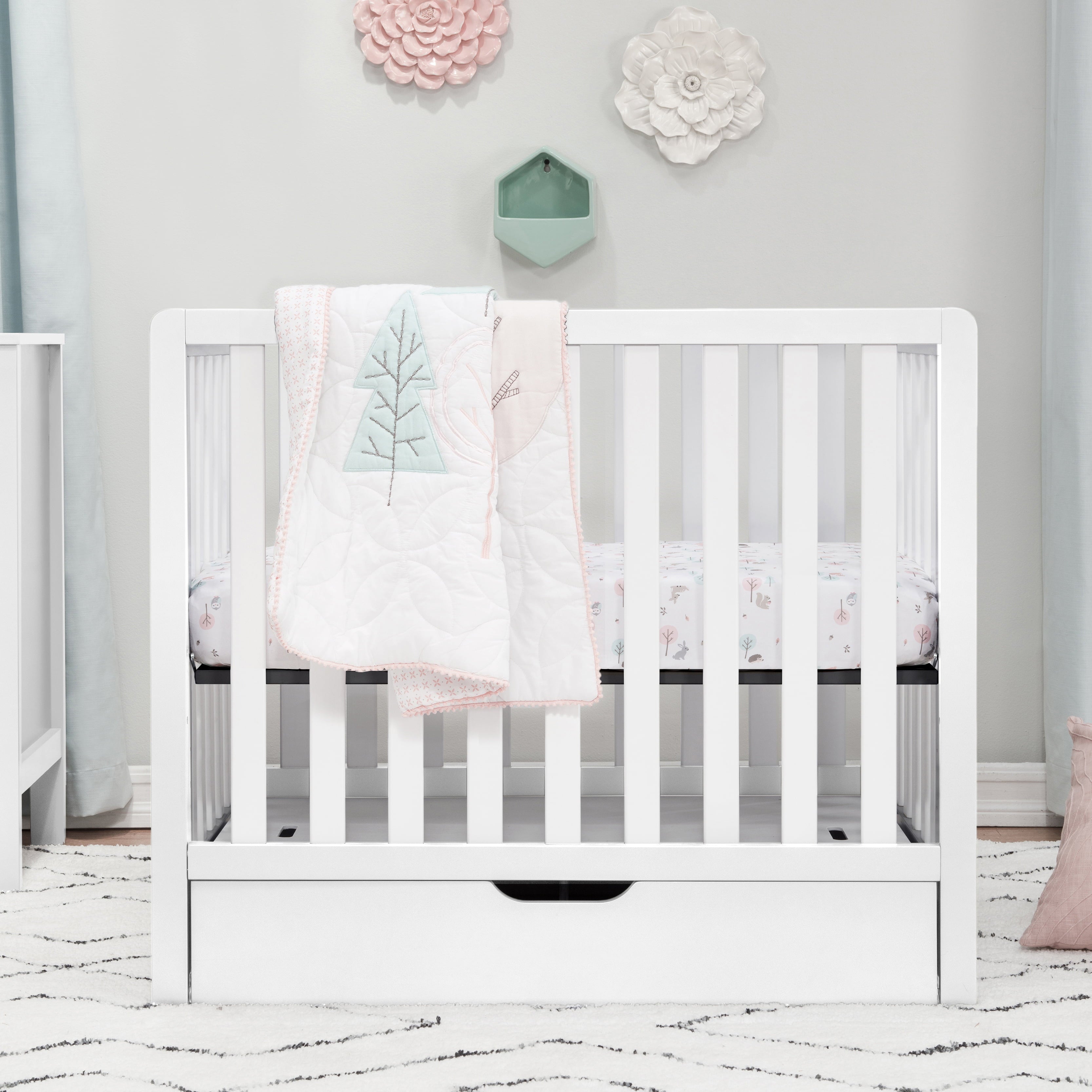 Carter's Colby 4-in-1 Convertible Mini Crib with Trundle