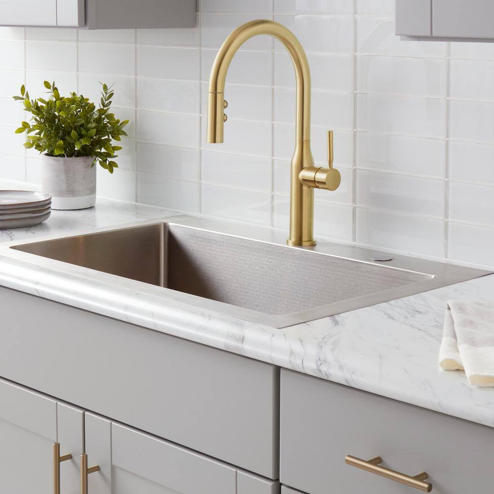 Glacier Bay Upson Single-Handle Pull-Down Sprayer Kitchen Faucet in Matte Gold HD67553-014405