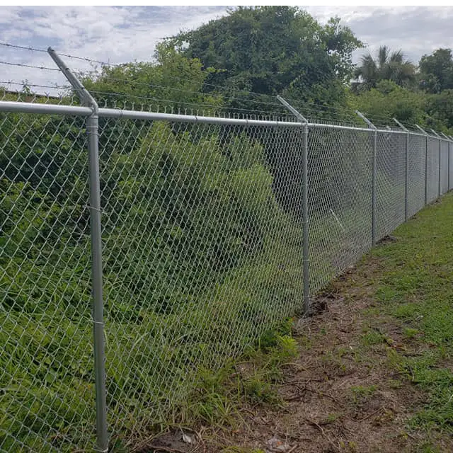 Direct factory wholesale 10ft height galvanized Security chain link fence for boundary wall.