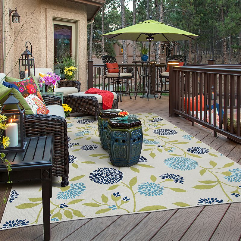 StyleHaven Cayman Floral Leaf Indoor Outdoor Rug