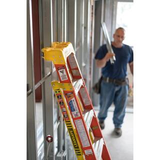 Werner LEANSAFE 10 ft. Fiberglass Leaning Step Ladder with 300 lb. Load Capacity Type IA Duty Rating L6210