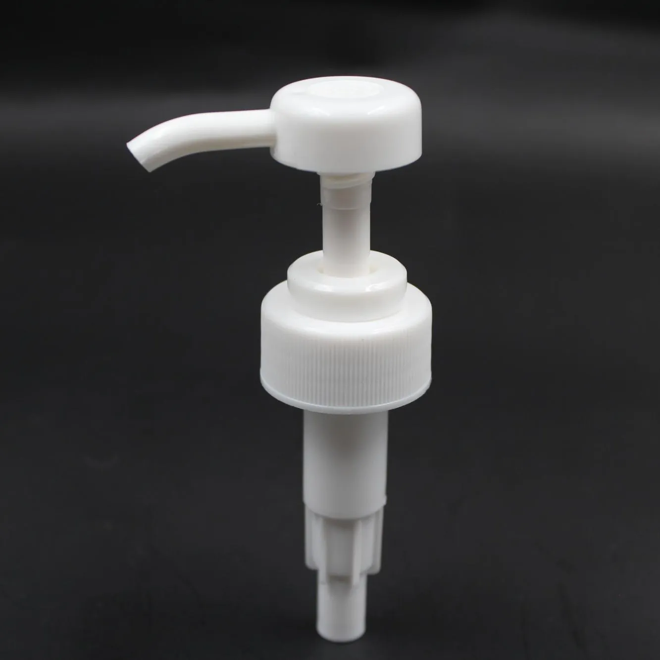 kinglong supply 33mm White Screw Lotion Dispenser Pump for Cream