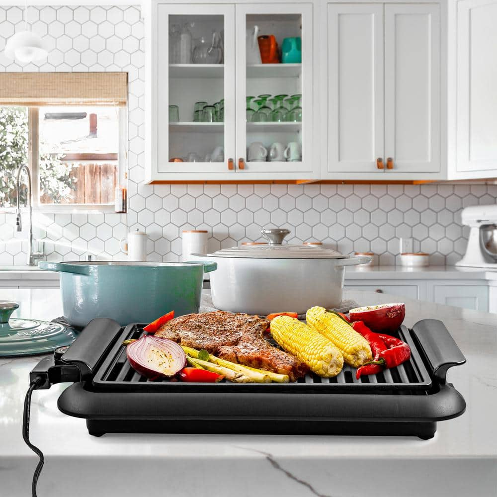 OVENTE 225 sq. in. Cast Iron Black Electric Indoor Grill with Non Stick Plates GD1510NLB