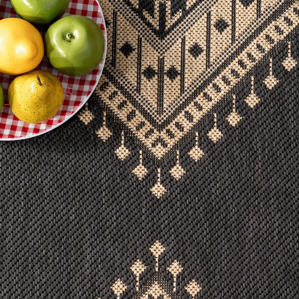 Brooklyn Rug Co Landry Aztec Indoor/Outdoor Area Rug