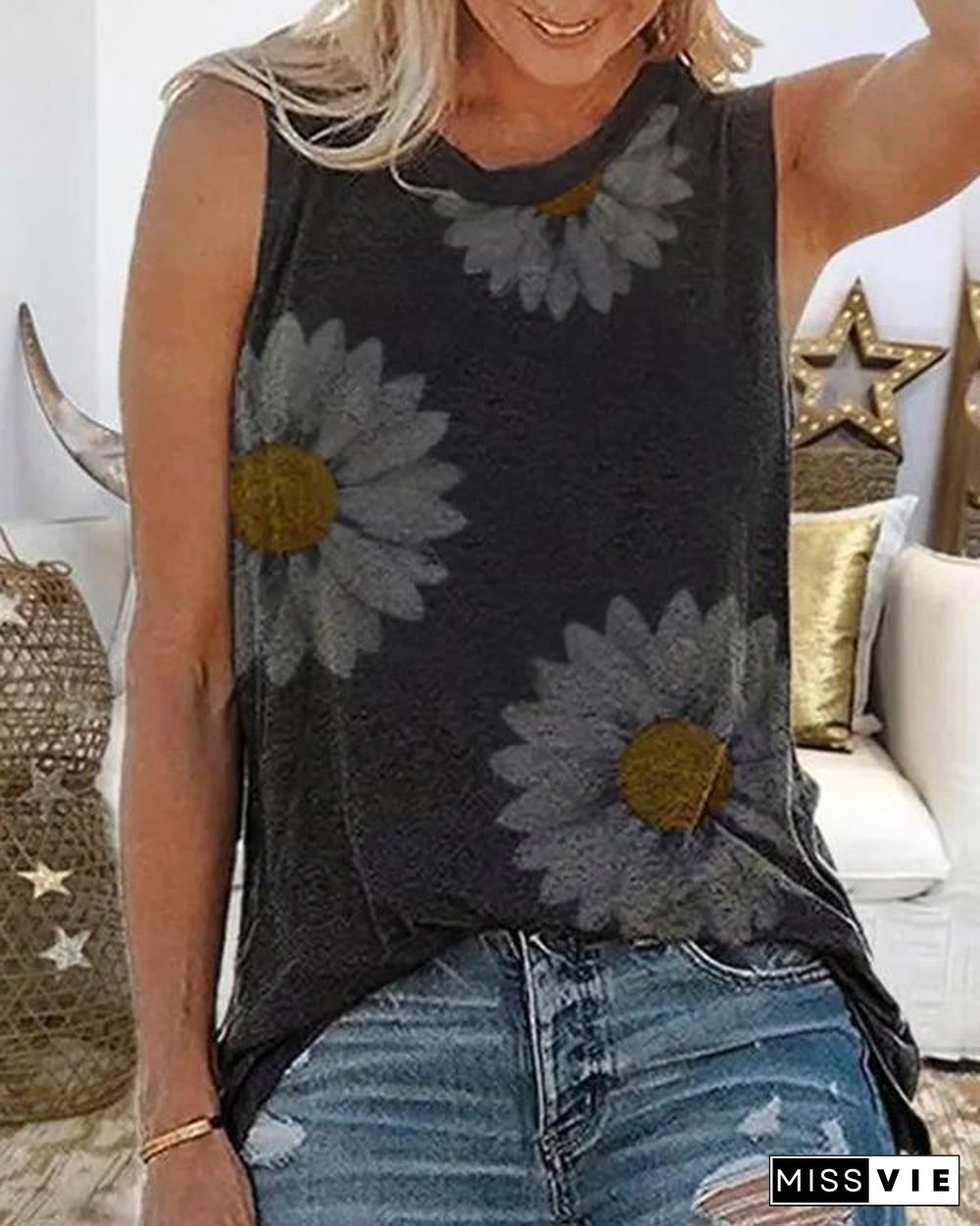 Plus size Floral Casual Sleeveless Shirts & Tops