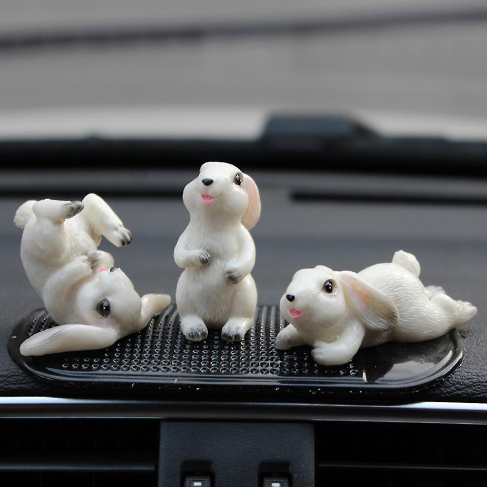 Three Cute Rabbits Resin Crafts Car Dashboard Decoration Home Office Desk Decoration Holiday Gift