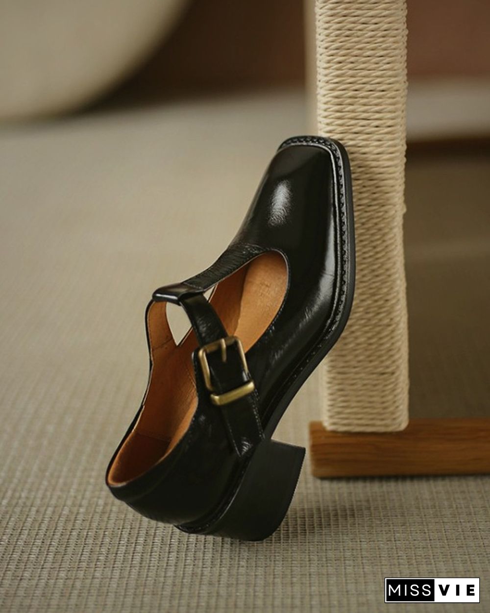 Square-toe Solid Color Lacquered Leather Shallow Mouth High Heels