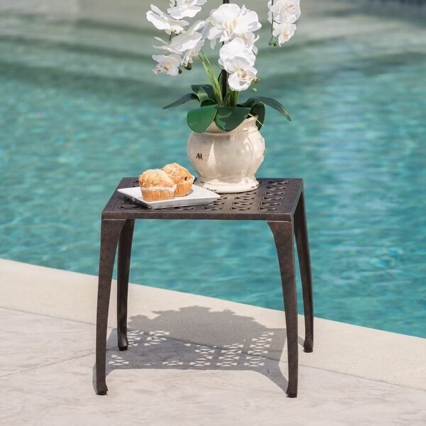 Modern Outdoor side table，for poolside，patio rocking chair