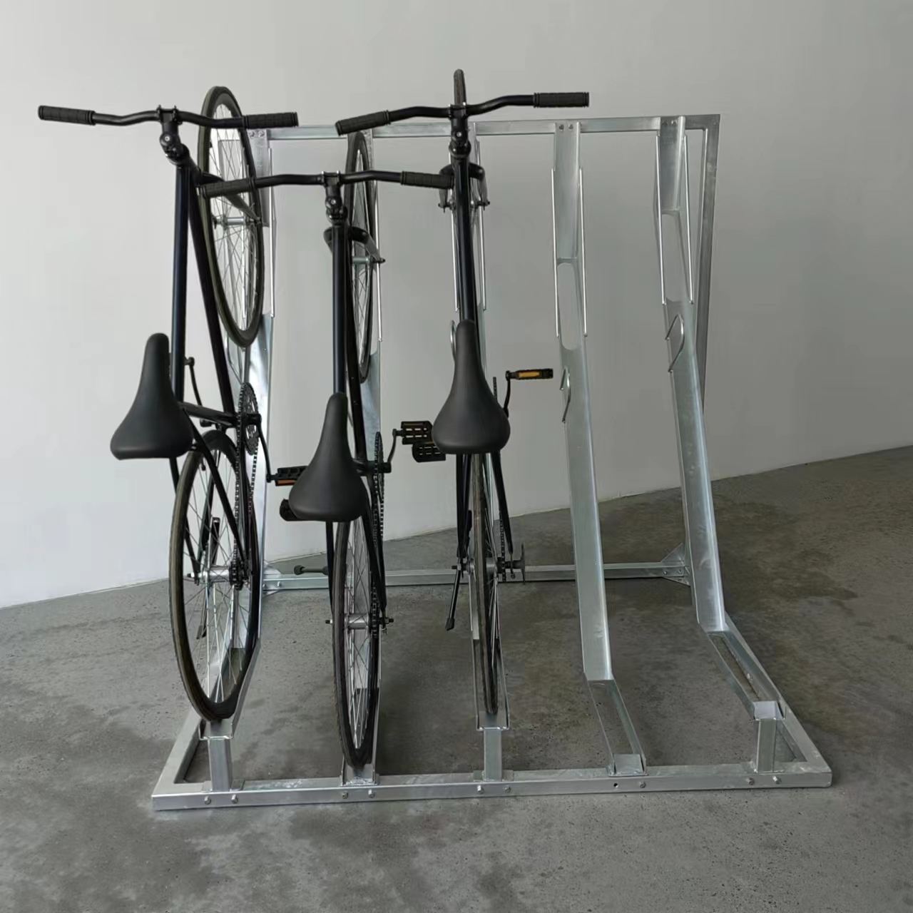 Commercial Outdoor Hot Dipped Galvanized Semi Vertical Multi Wall Mounted Carbon Bike Bicycle Storage Cycle Rack