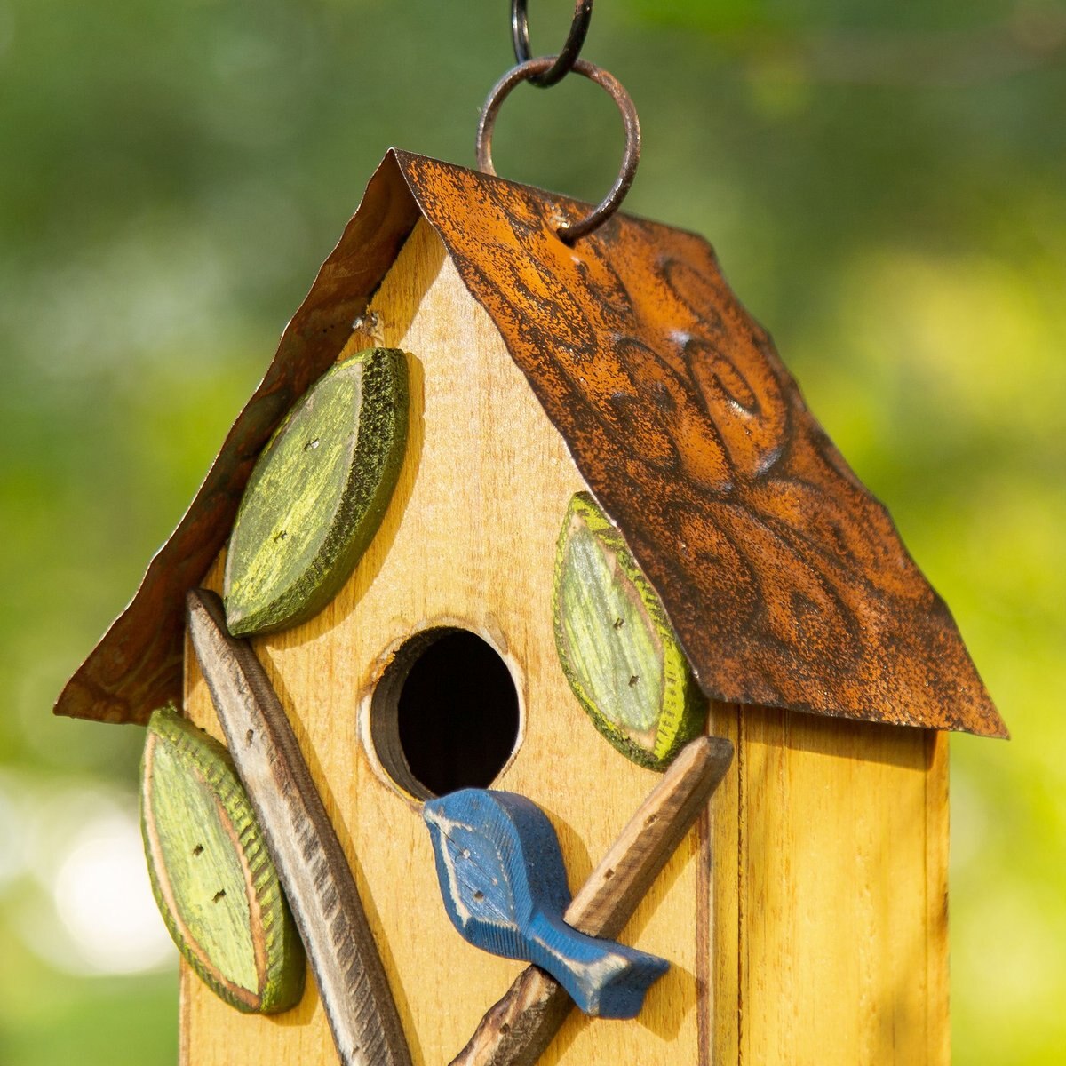 Glitzhome Washed Distressed Solid Wood Birdhouse with 3D Tree and Bird