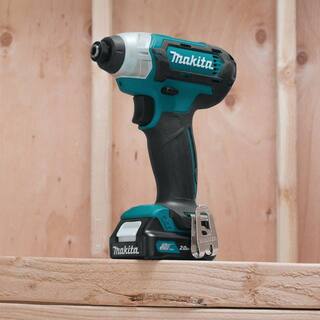 Makita 12V max CXT Lithium-Ion 14 in. Cordless Impact Driver Kit with (2) Batteries 2.0Ah Charger Hard Case DT03R1