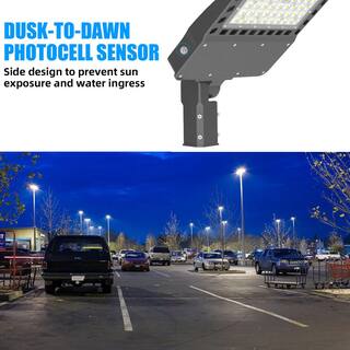 WYZM 200-Watt 150-Degree Bronze Integrated LED Parking Lot Area Light Slip Fitter 5500K White 28000 Lumens SB200W-H