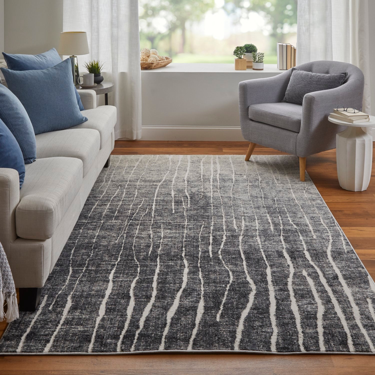 Kiba Abstract Black/Gray/Ivory Rug