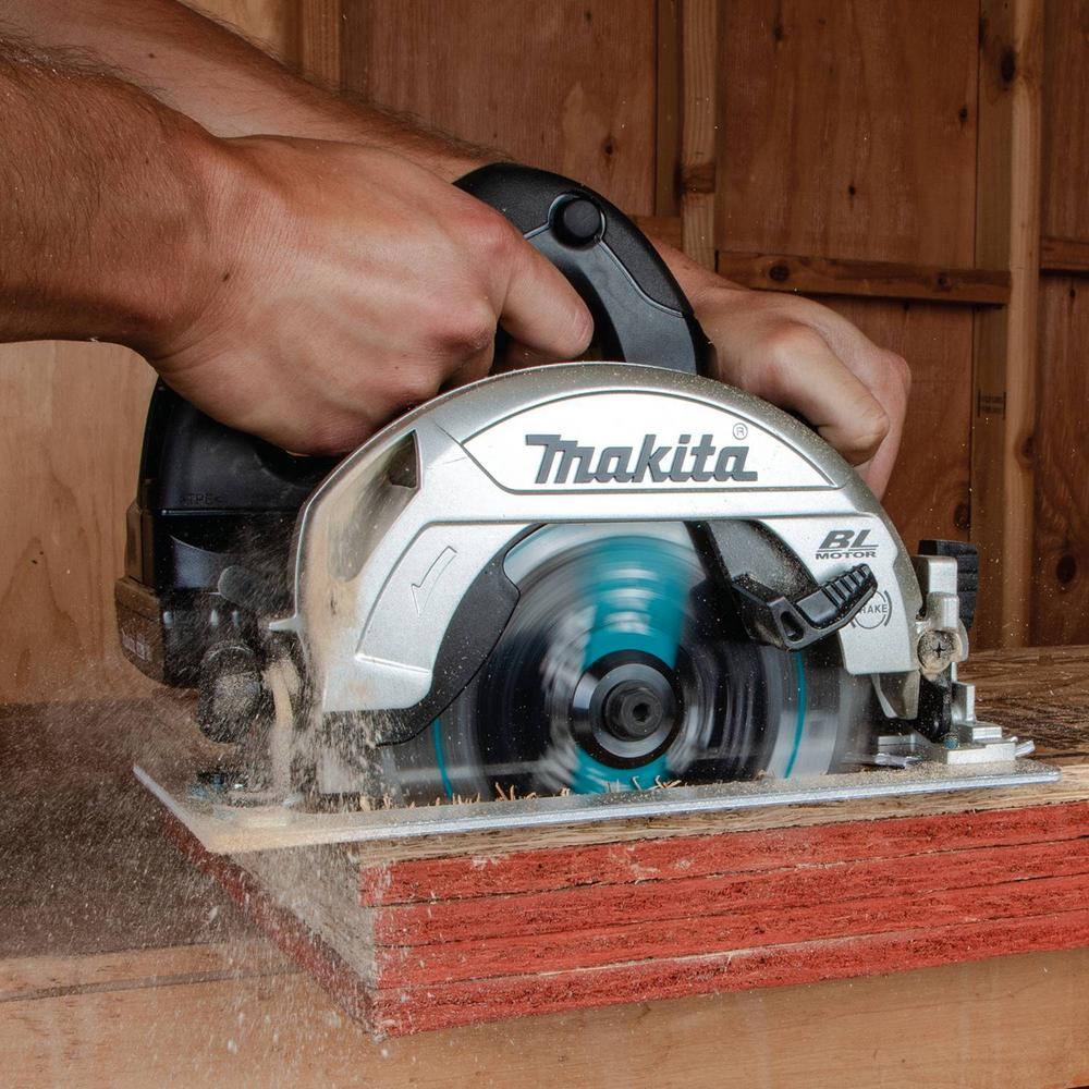 Makita 18V 6-12 in. LXT Sub-Compact Lithium-Ion Brushless Cordless Circular Saw Kit (2.0 Ah) XSH04RB