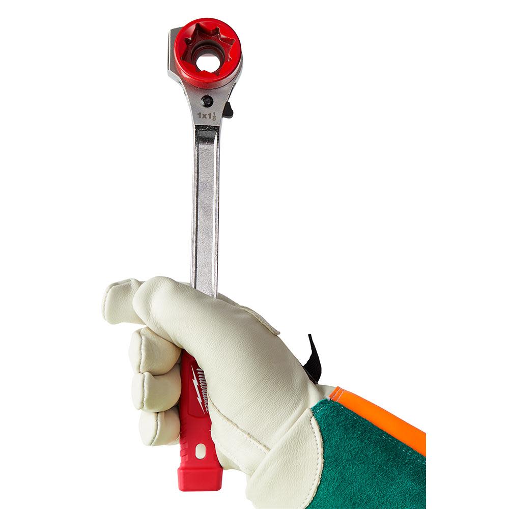 Lineman’s High Leverage Ratcheting Wrench ;