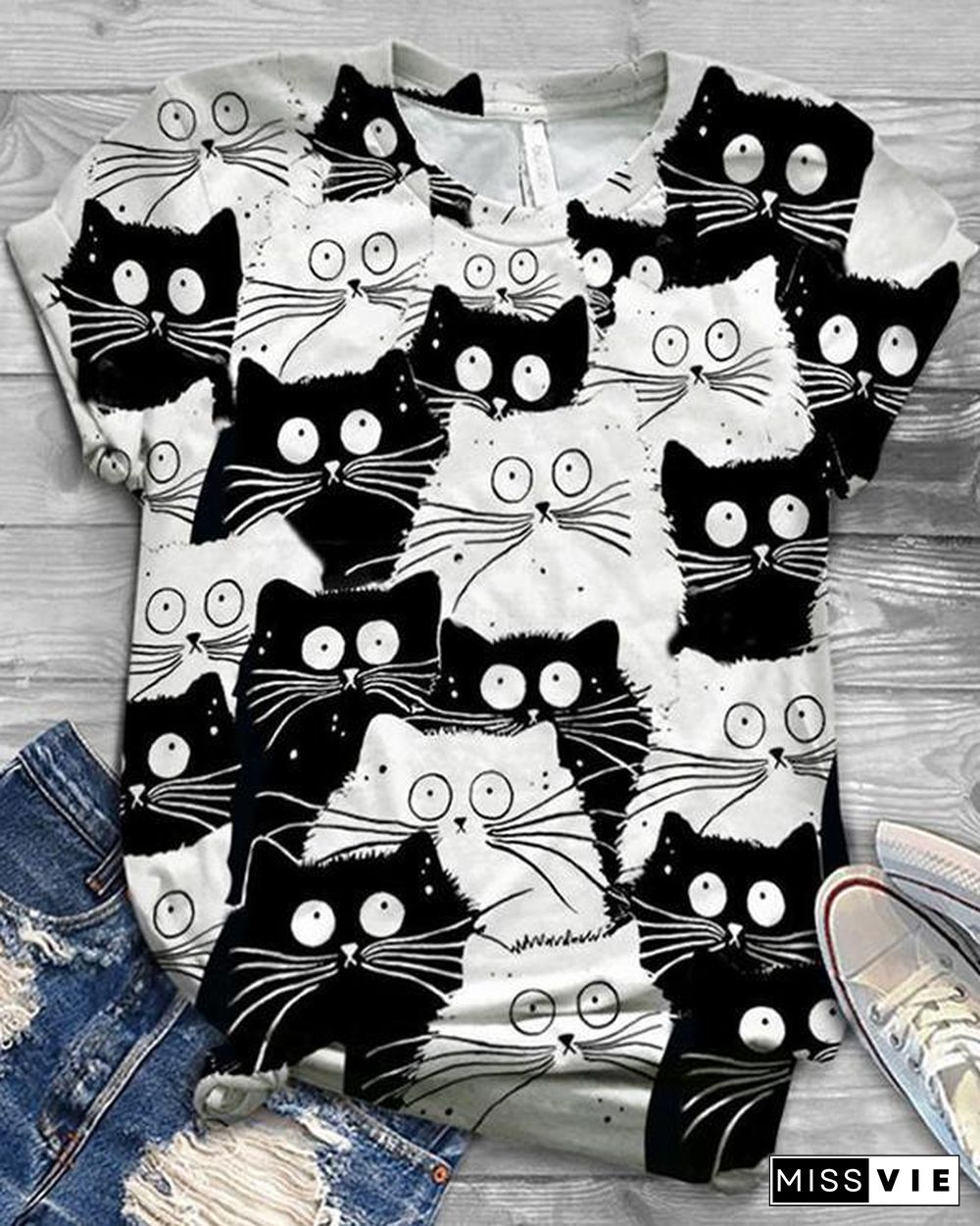 Cute Cat Printed Round Neck Shirts & Tops For Women